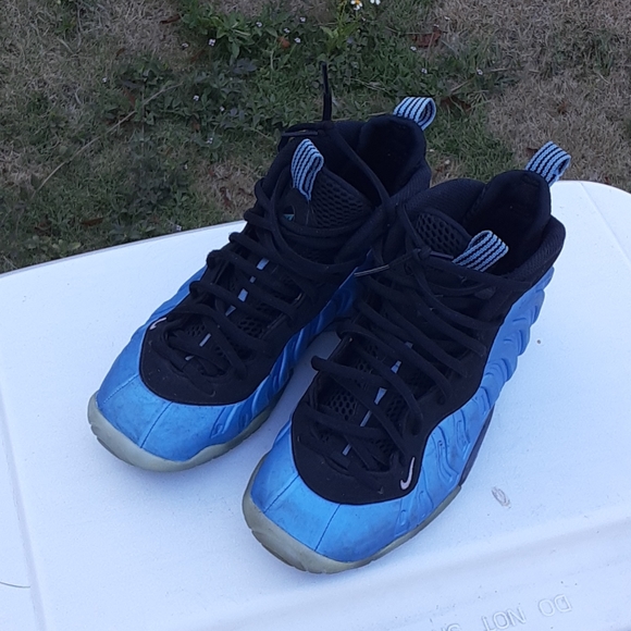 Shoes - Picture 2 of 2